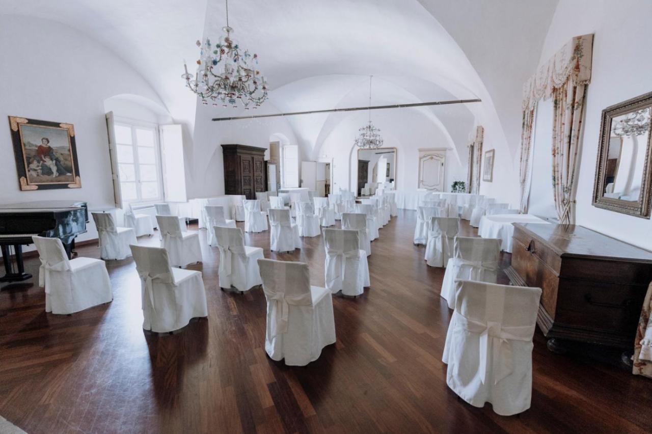 Castello Rosso Hotel Costigliole Saluzzo Buitenkant foto