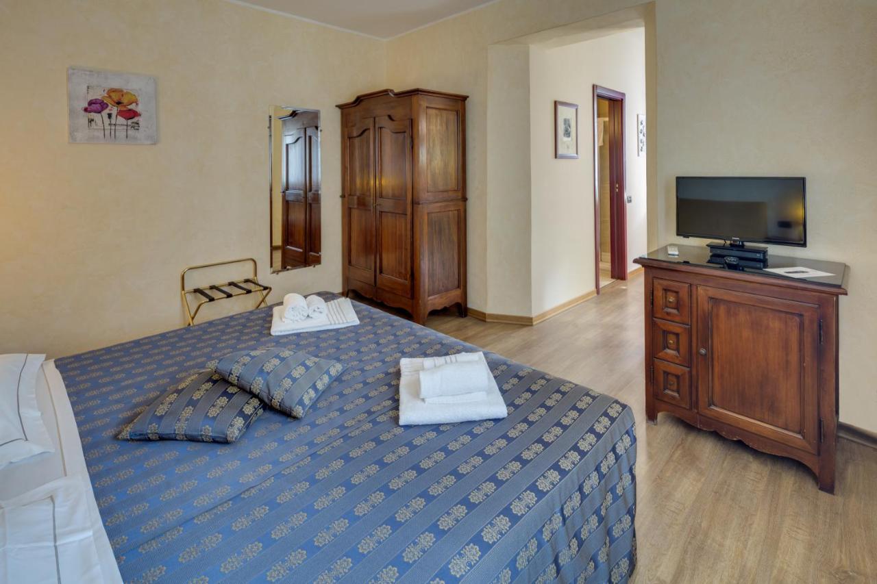 Castello Rosso Hotel Costigliole Saluzzo Buitenkant foto