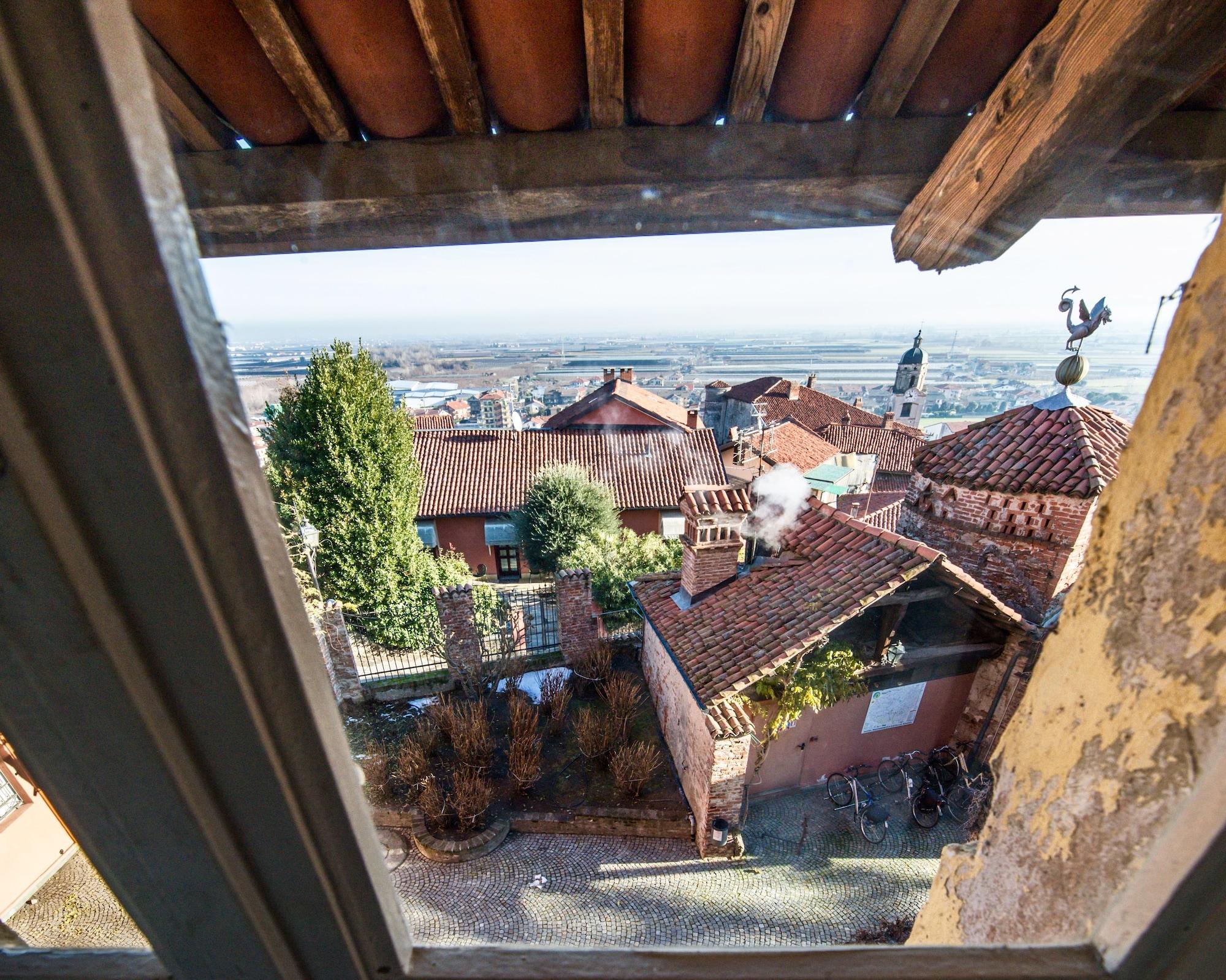 Castello Rosso Hotel Costigliole Saluzzo Buitenkant foto
