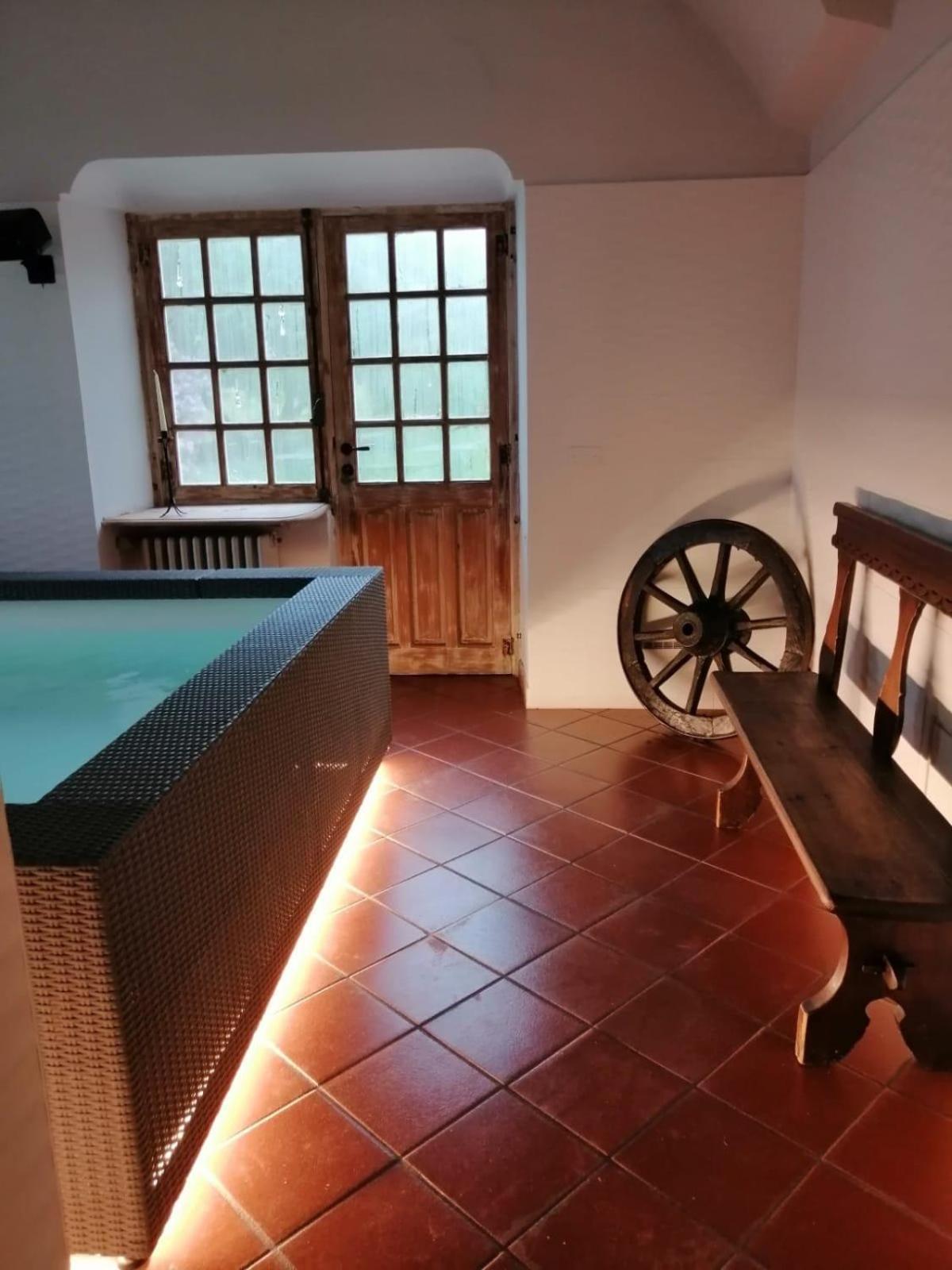 Castello Rosso Hotel Costigliole Saluzzo Buitenkant foto