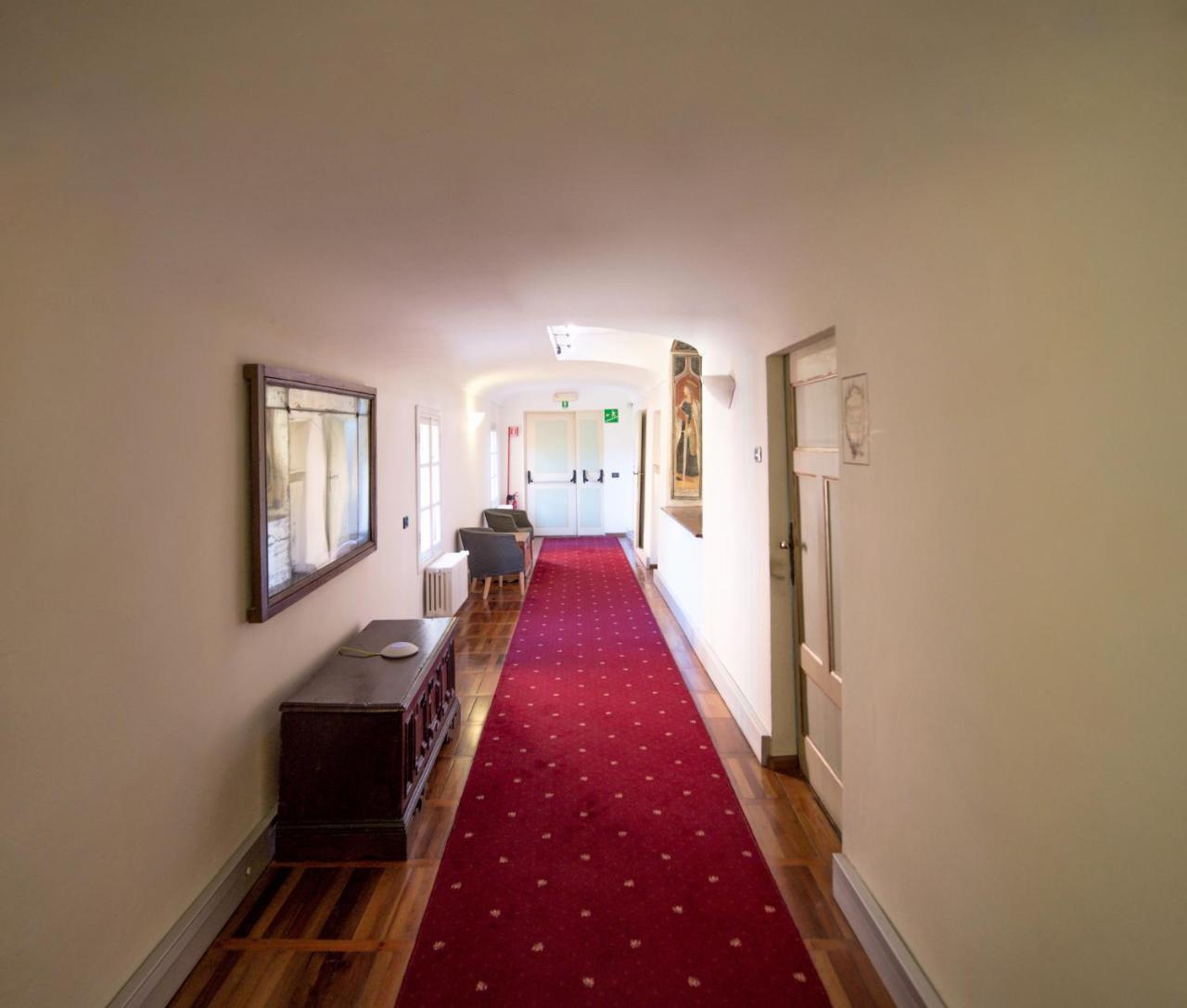 Castello Rosso Hotel Costigliole Saluzzo Buitenkant foto